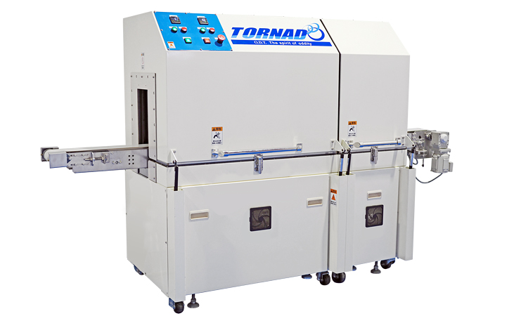 TORNADO, a shrink machine that relies on the blowing of hot air